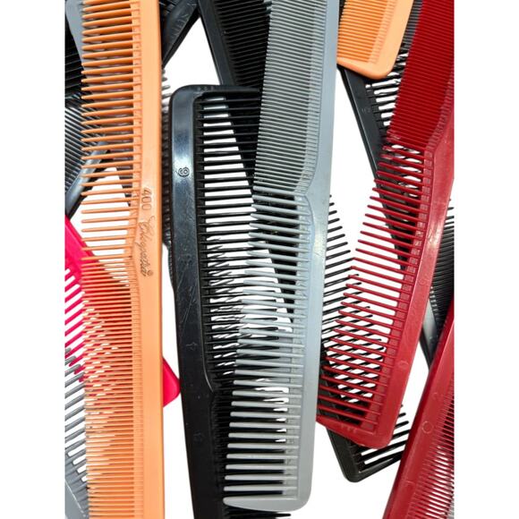 Lot of 33 Hair Cutting Combs Multicolor Assorted Salon Barber Professional - Picture 11 of 14